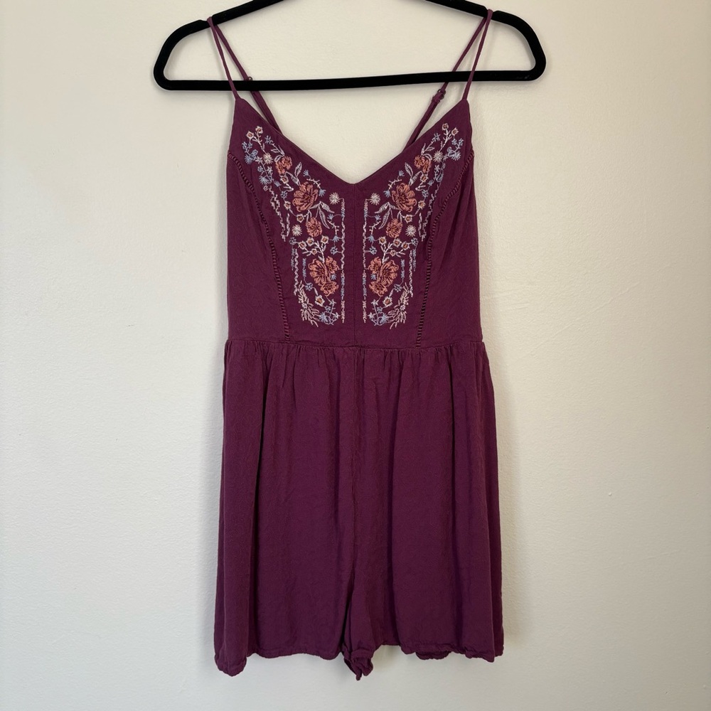 Xhilaration Floral Embroidered Purple Zip Romper Size Small